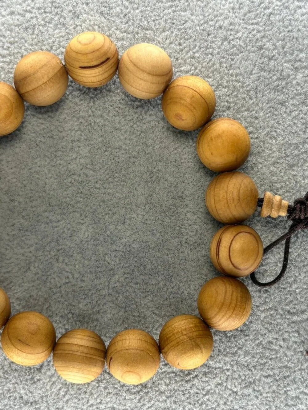 Natural Qiba Cliff Cypress Wood Bead Bracelet 12mmx17 Meditation Prayer 11.51g